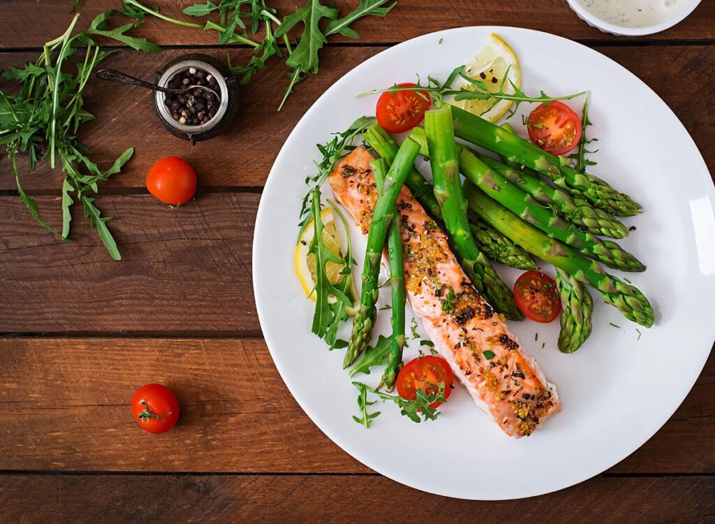 14 Healthiest Restaurant Chain Meals for Weight Loss