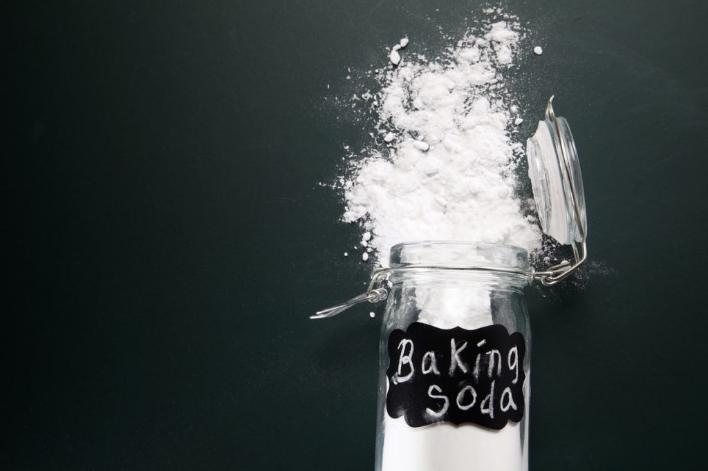 Baking Soda Benefits, Uses, And Hacks- HealthifyMe