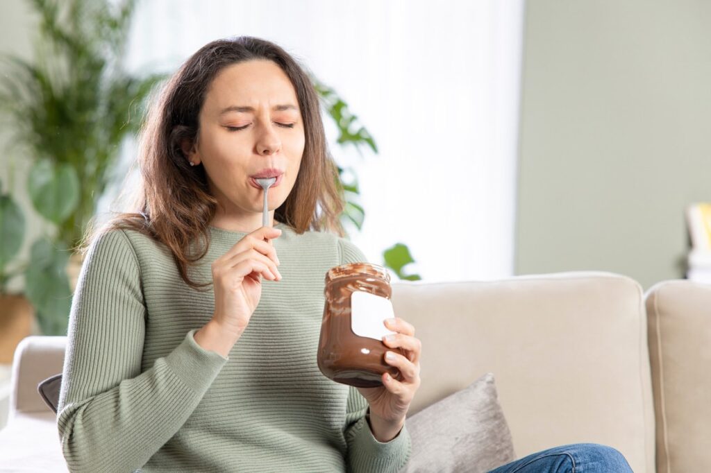 How To Stop Craving Junk Food: A Beginner's Guide: HealthifyMe